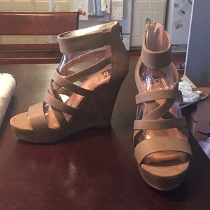 BC taupe wedges with shimmery heel